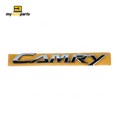 Boot lid Emblem "Camry" Genuine Suits Toyota Camry AHV40R 2010 to 2011