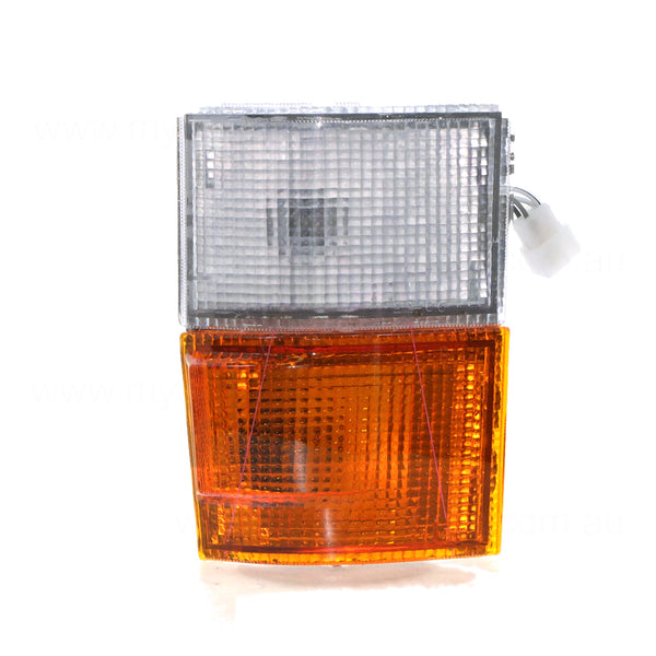 Front Park / Indicator Lamp Drivers Side Aftermarket Suits Toyota Hiace YH50/YH60 1983 to 1989