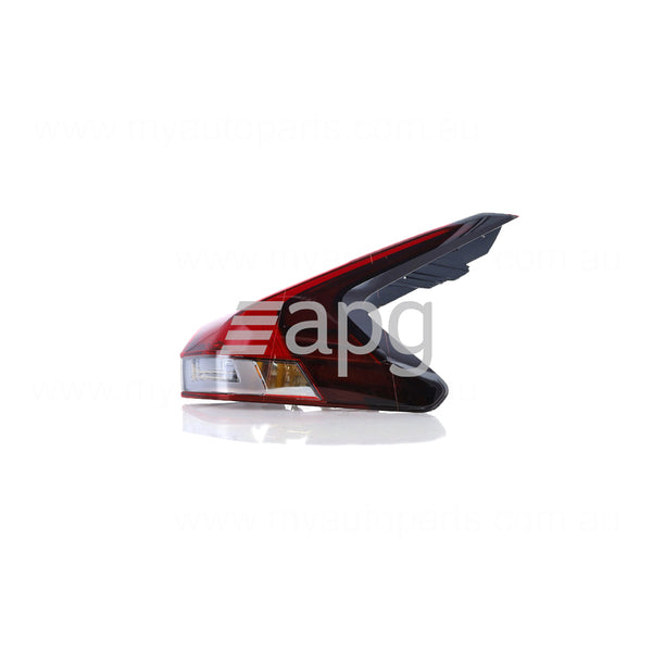 Mitsubishi Eclipse cross OEM Tail Lamp Drivers Side 10/2020 to 12/2022 - 8330B374