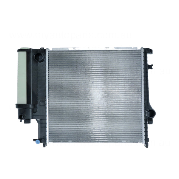 Radiator Aftermarket suits BMW