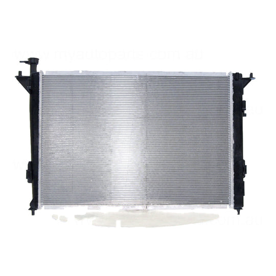 Radiator 35 / 35 mm Plastic Aluminium 670 x 480 x 18 mm Automatic 2.4 L G4KJ Aftermarket Suits Hyundai Santa Fe DM 2012 to 2018