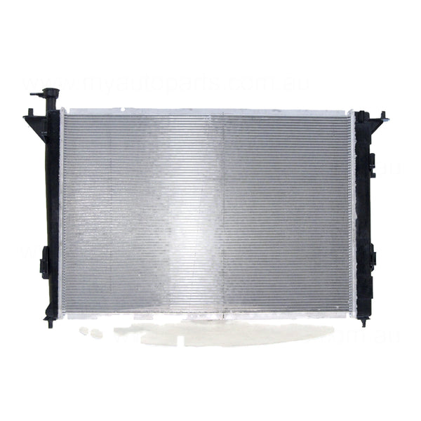 Radiator 35 / 35 mm Plastic Aluminium 670 x 480 x 18 mm Automatic 2.4 L G4KJ Aftermarket Suits Hyundai Santa Fe DM 2012 to 2018