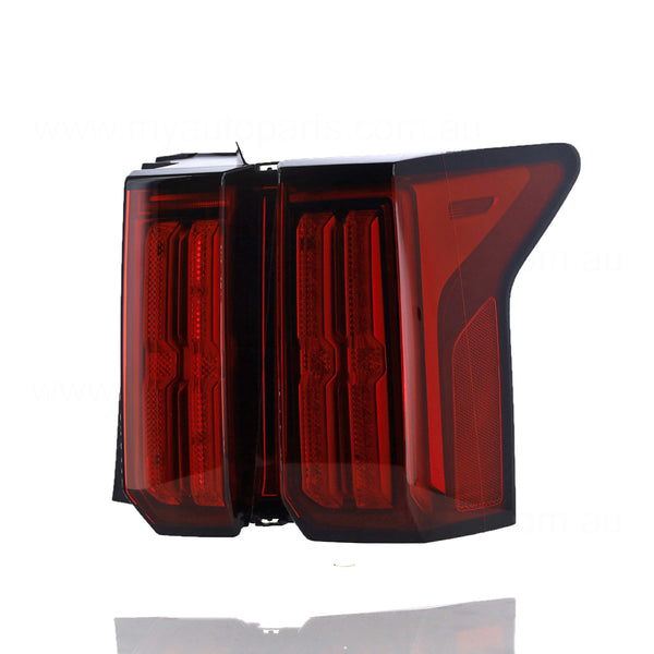 Kia Sorento OEM Tail Lamp Drivers Side 04/2020 to / - 92420P2100
