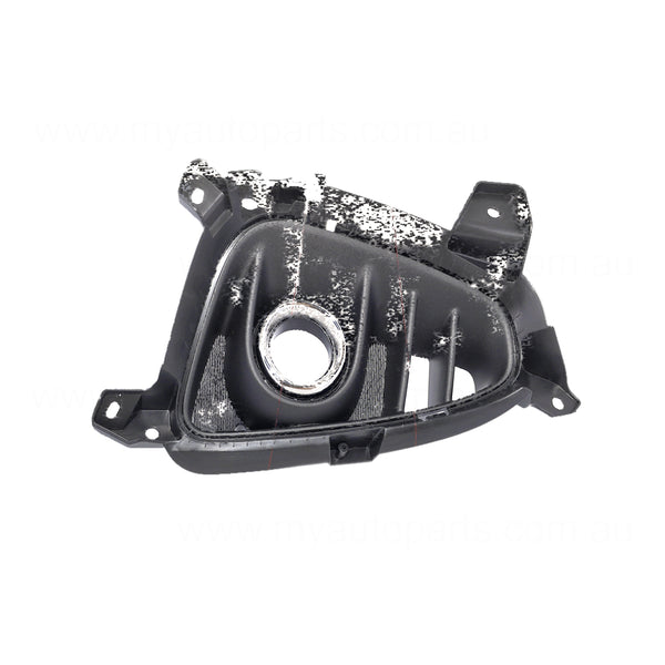 Front Bar Grille Drivers Side OEM Suits Kia Sorento UM 8/2017 On