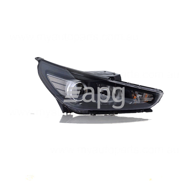 Hyundai i30 OEM Head Lamp Drivers Side 10/2018 to 08/2020 - 92102G3025