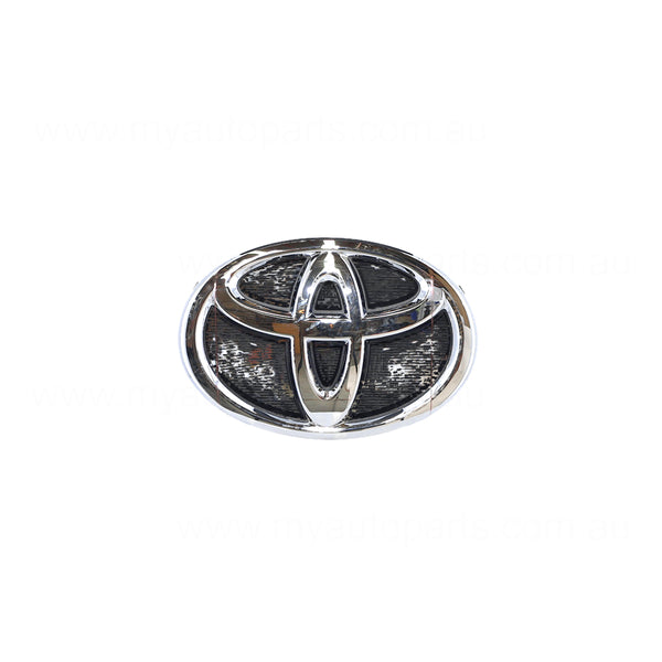 Toyota Kluger OEM Grille Emblem 12/2013 to 11/2016 - 753100E010