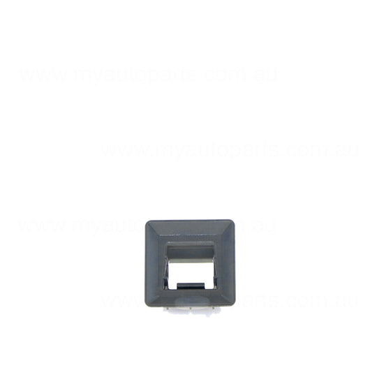 Clip OEM suits Mazda 3 BP