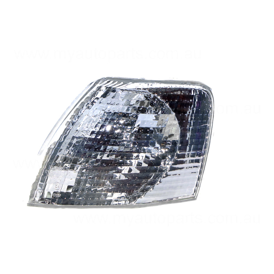 Front Park / Indicator Lamp Passenger Side Certified Suits Volkswagen Passat B5 1998 to 2000