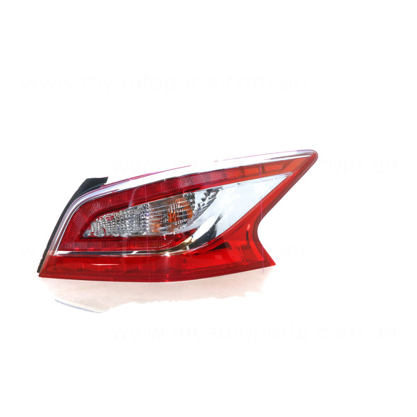 Red/Clear Tail Lamp Drivers Side OEM Suits Nissan Altima L33 2013 to 2017