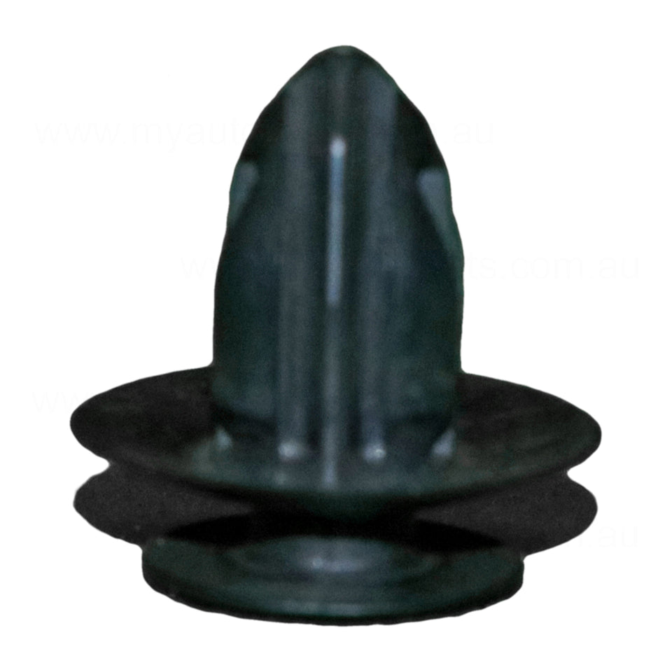Clip OEM suits Toyota