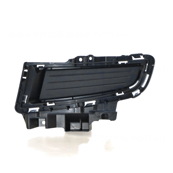 Front Bar Grille Passenger Side Genuine Suits Mazda 3 BK Sedan 2006 to 2009