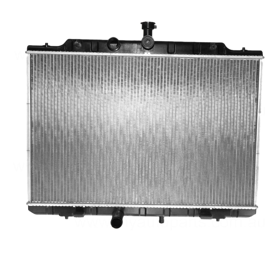 Radiator 35 / 35 mm Plastic Aluminium 450 x 688 x 16 mm Manual/Auto 2.5L L QR25DE Aftermarket Suits Nissan X-Trail T31 2007 to 2014