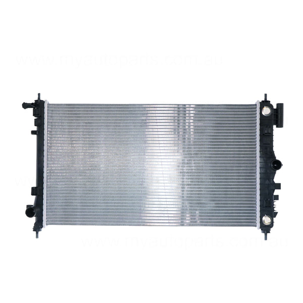 Radiator 34 / 34 mm Plastic Aluminium 678 x 400 x 27 mm Automatic 2.4L L LE9 Aftermarket suits Holden Malibu EM