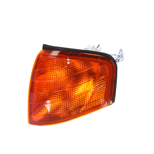 Front Park / Indicator Lamp Passenger Side Certified Suits Mercedes-Benz C Class W202 1994 to 1997
