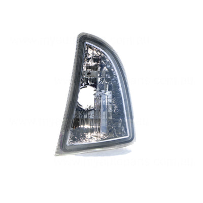 Clear Front Bar Park / Indicator Lamp Passenger Side Certified suits Toyota Prius-C NHP10R