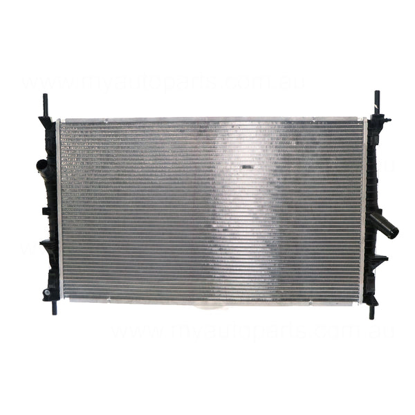 Radiator 33 / 33 mm Plastic Aluminium 765 x 455 x 22 mm Manual/Auto 2.2 L Aftermarket Suits Ford Transit VN 2013 to 2018