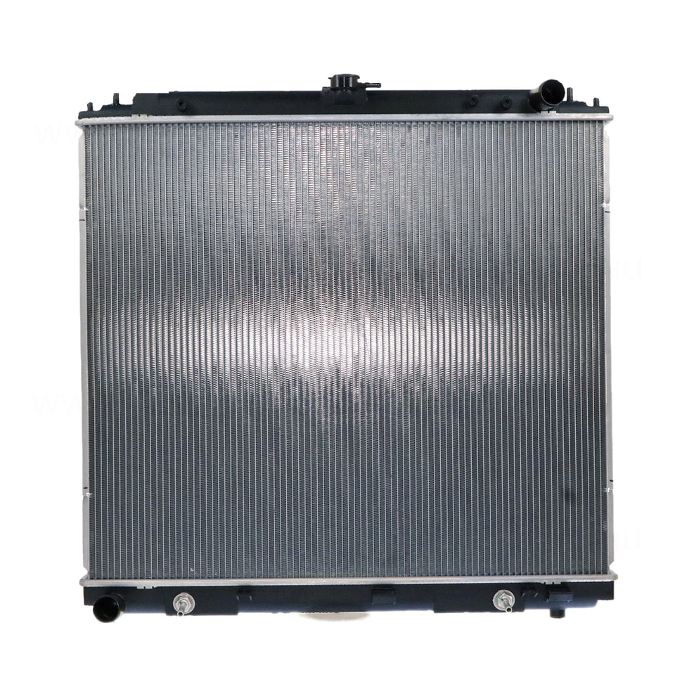 Radiator OEM suits Nissan