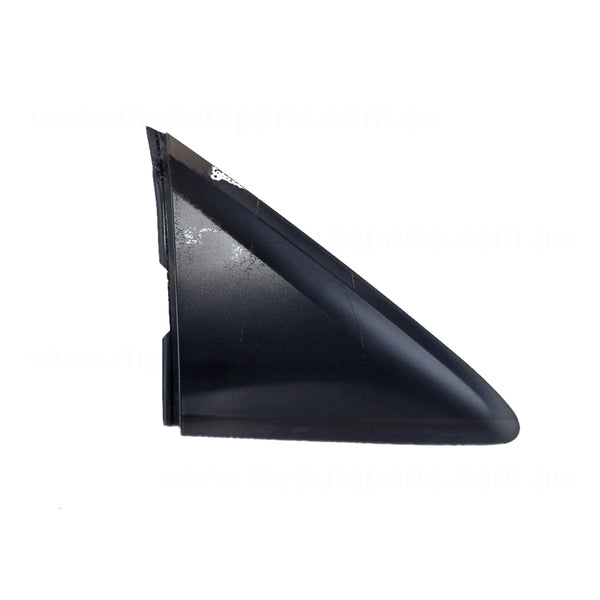 Toyota Hiace OEM Front Guard Mould Drivers Side 02/2019 to 07/2021 - 6011726010