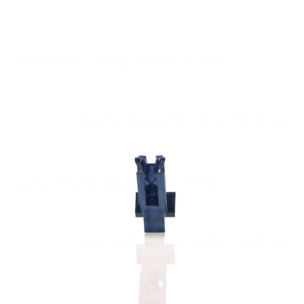 Clip OEM suits Mazda 3 BP