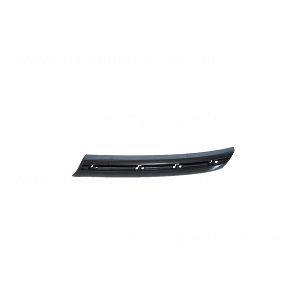 Chrome Upper Grille Mould Passenger Side OEM Suits Toyota Corolla Ultima ZRE152R Sedan 3/2007 to 4/2010