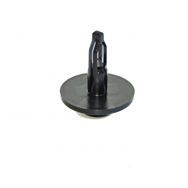 Clip OEM Suits Toyota Fortuner GUN156R 2015 to 2021