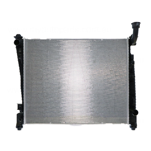Radiator 38 / 38 mm Plastic Aluminium 637 x 510 x 16 mm Manual 3.6l L GyC-PENTASTAR Aftermarket Suits Jeep Grand Cherokee WK 2011 to 2016