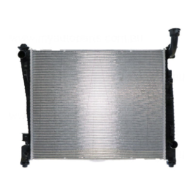 Radiator 38 / 38 mm Plastic Aluminium 637 x 510 x 16 mm Manual 3.6l L GyC-PENTASTAR Aftermarket Suits Jeep Grand Cherokee WK 2011 to 2016