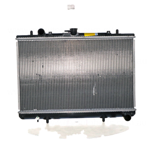 Radiator 34 / 34 mm Plastic Aluminium 375 x 598 x 32 mm Manual 2.4 L 4G64T Aftermarket Suits Mitsubishi Triton MK 1996 to 2006