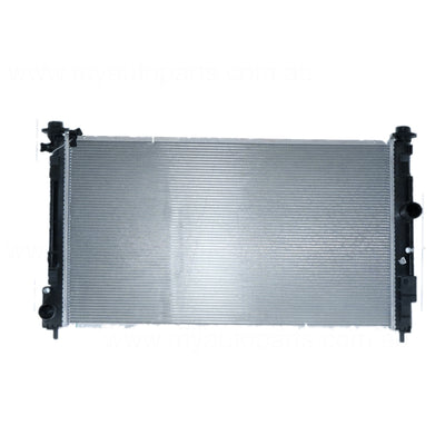 Radiator Aftermarket suits Jeep or Chrysler 2007 to 2016 - 700 x 400 x16 mm