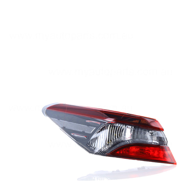 Toyota Camry Genuine Tail Lamp Passenger Side 02/2021 to / - 8156133870