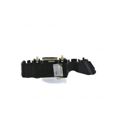 Front Guard Bracket Passenger Side OEM suits Hyundai Accent RB