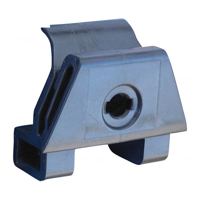 Clip OEM suits Toyota