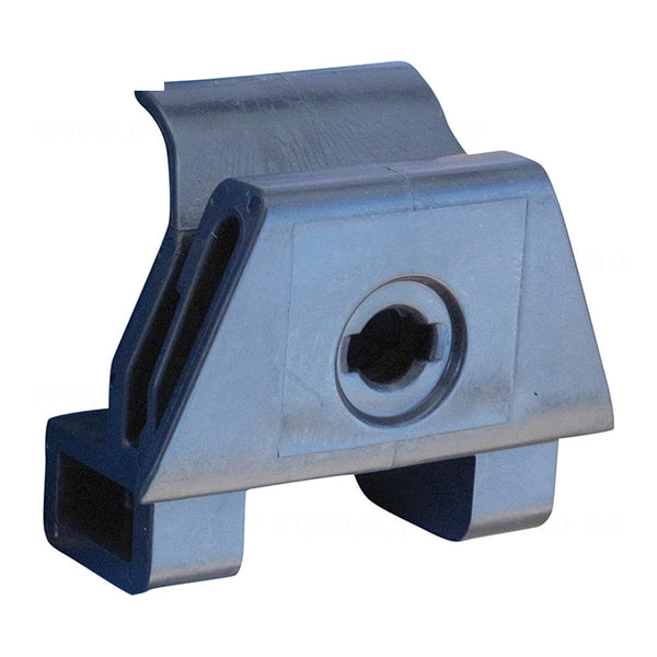 Clip OEM suits Toyota