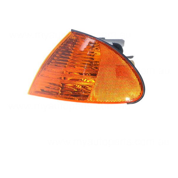 Front Park / Indicator Lamp, Amber, Passenger Side Certified Suits BMW 3 Series E46 1998 to 2001