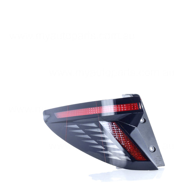 Hyundai Tucson OEM Tail Lamp Passenger Side 01/2021 to / - 92401N9100