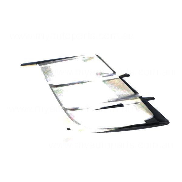 Front Bar Grille With Fog Light Mount Drivers Side OEM Suits Mazda 3 BL Maxx Sport 3/2009 to 9/2011