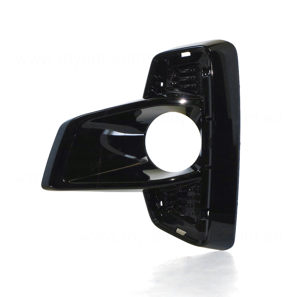 Front Bar Grille with Fog Light Mount Passenger Side OEM suits Toyota Hilux GUN126R/136R 2018 to 2020