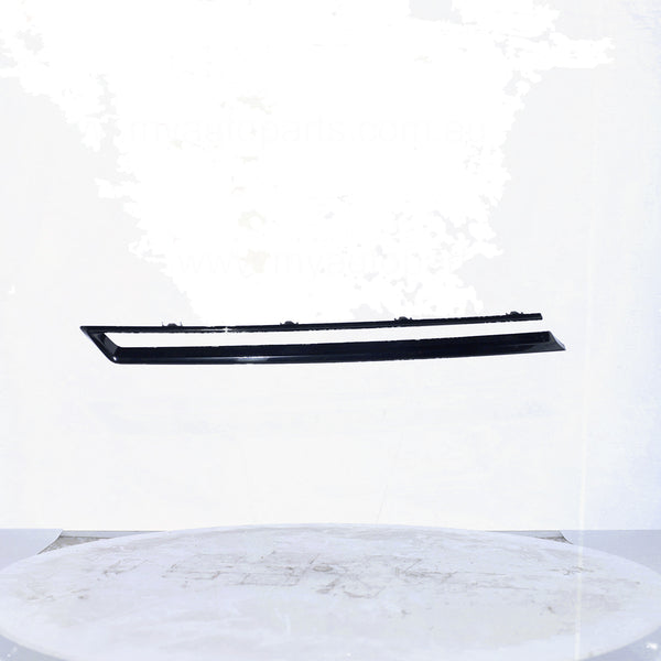 Mazda BT-50 4x2 OEM Grille Mould 07/2020 to 11/2021 - 1K0350717