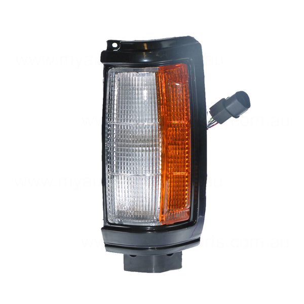 Front Park / Indicator Lamp Passenger Side Certified Suits Mitsubishi Triton MJ 1986 to 1996