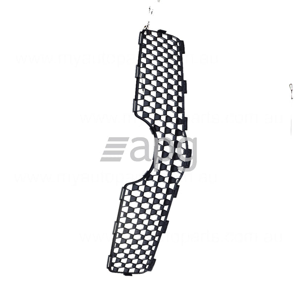 Grille OEM suits Toyota Yaris