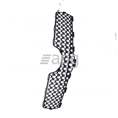 Grille OEM suits Toyota Yaris