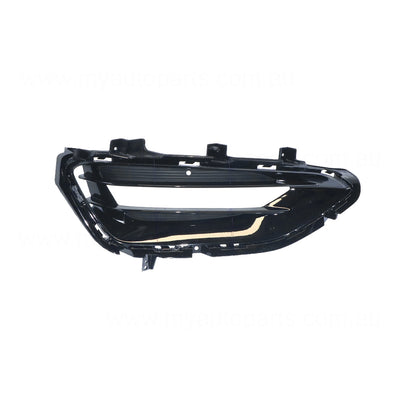 Front Bar Grille With Fog Light Mount Passenger Side OEM Suits Hyundai i40 VF 6/2015 to 12/2018