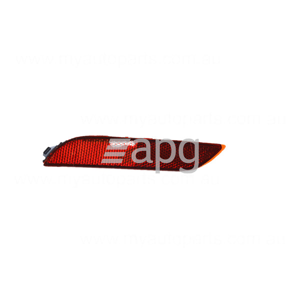 Toyota Camry OEM Rear Bar Lamp Passenger Side 09/2017 to 02/2021 - 8192033020