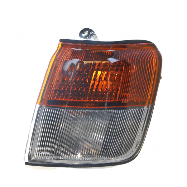 Front Park / Indicator Lamp Passenger Side Certified Suits Mitsubishi Pajero NH/NJ/NK 1991 to 1997