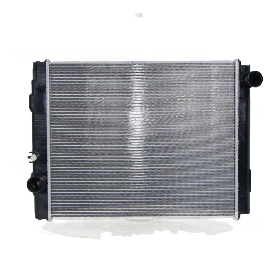 Radiator Aftermarket Suits Mitsubishi Mitsubishi/Fuso Truck FE 2005 to 2021-45 / 45 mm Plastic Aluminium 525 x 438 x 48 mm Manual