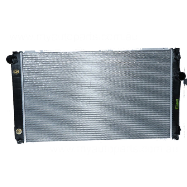 Radiator 38 / 38 mm Plastic Aluminium 670 x 408 x 22 mm Automatic 2.4 L 2AZFE 3.5 L 2GRFE Aftermarket Suits Toyota Tarago ACR50R/GSR50R 2006 to 2019