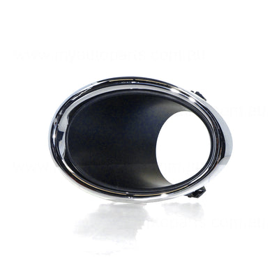 Front Bar Grille With Fog Light Mount Passenger Side Genuine Suits Nissan Qashqai Ti J11 6/2014 to 9/2017