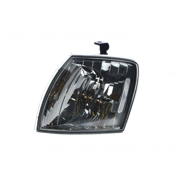 Front Park / Indicator Lamp Passenger Side Genuine Suits Mazda 121 Metro DW 3/2000 to 11/2002