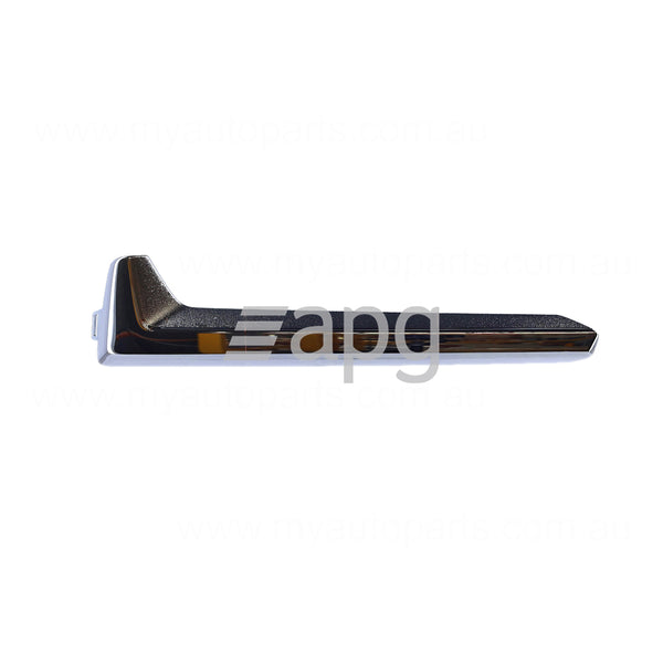 Subaru Forester OEM Front Bar Mould Drivers Side 02/2016 to 07/2018 - 57708SG000