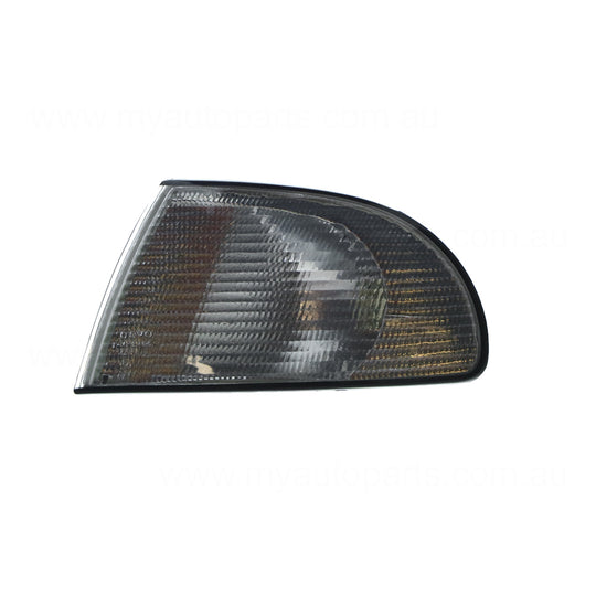 Front Park / Indicator Lamp Passenger Side Certified Suits Audi A4 B5 1995 to 2001